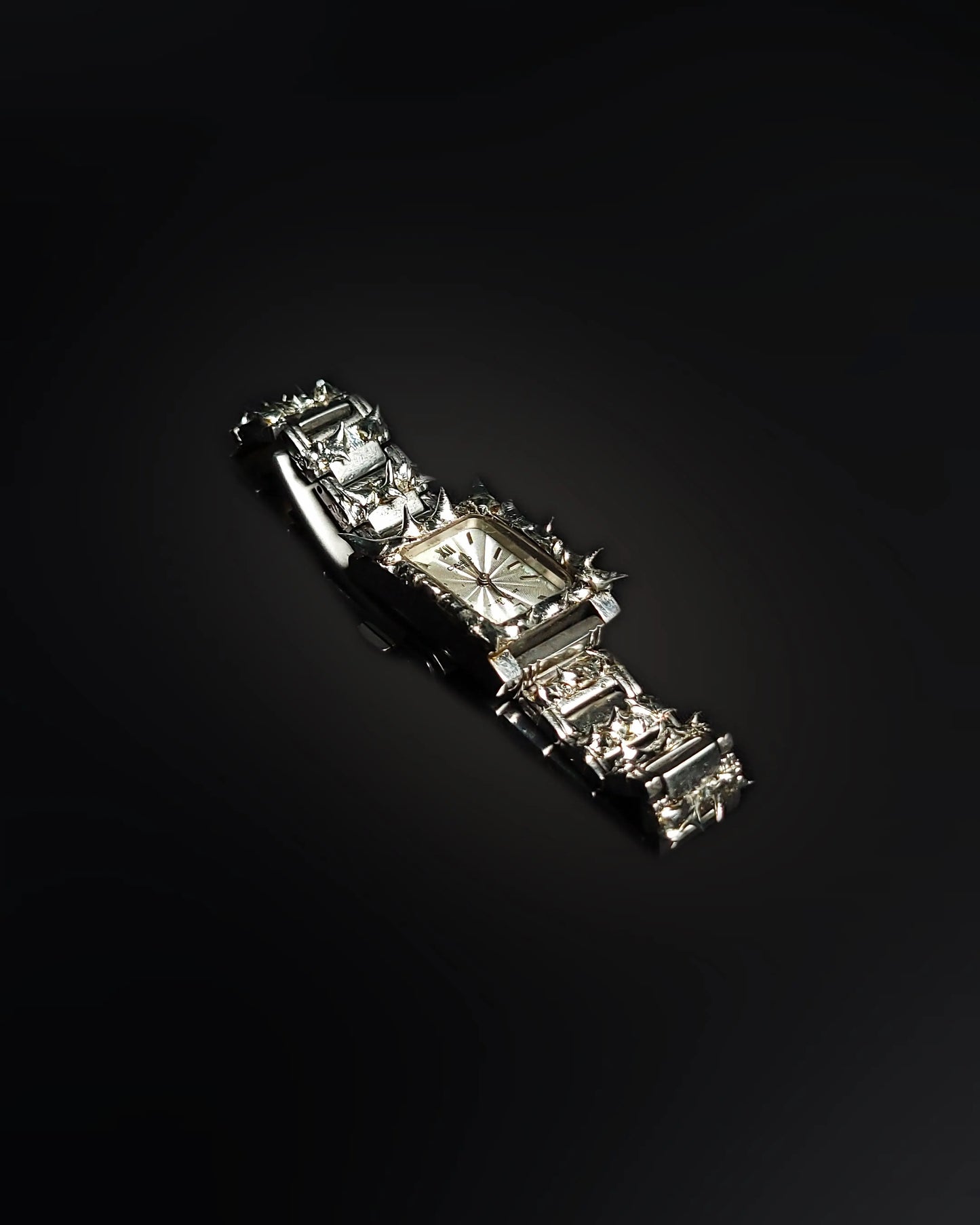 Titan Fang Watch IV