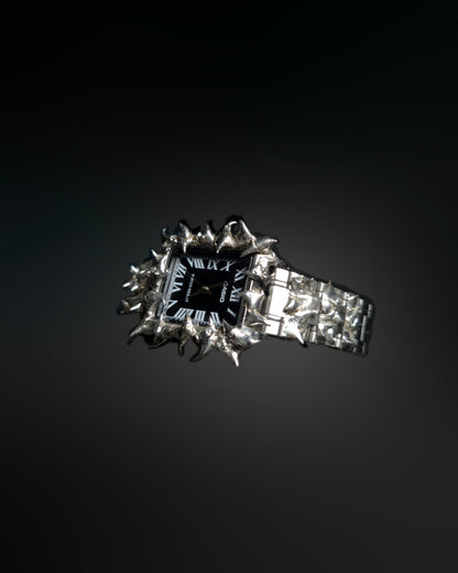 Titan Fang Watch V
