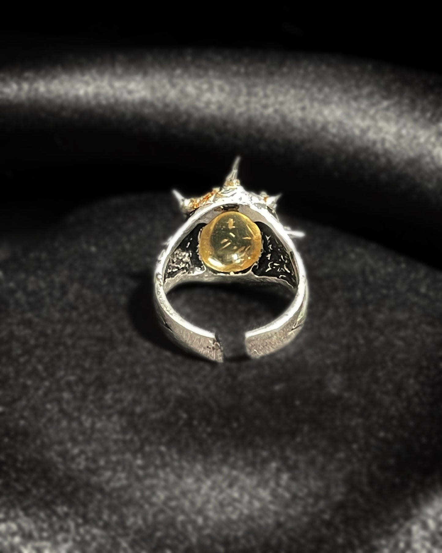 Titan Fang Ring III