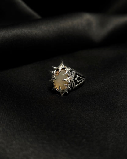 Titan Fang Ring IX